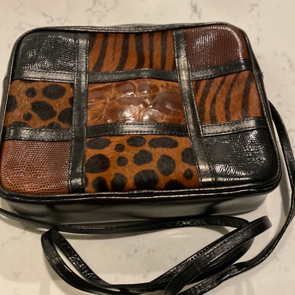 LJ Simone Purse EUC